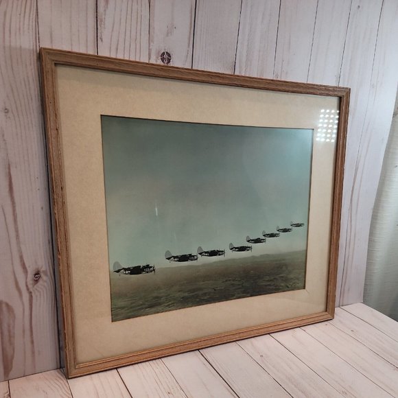 Vintage US World War II Fighter Planes Flying in Formation Print - Picture 3 of 6